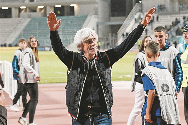 Δύο ομάδες απολύτως διαφορετικές