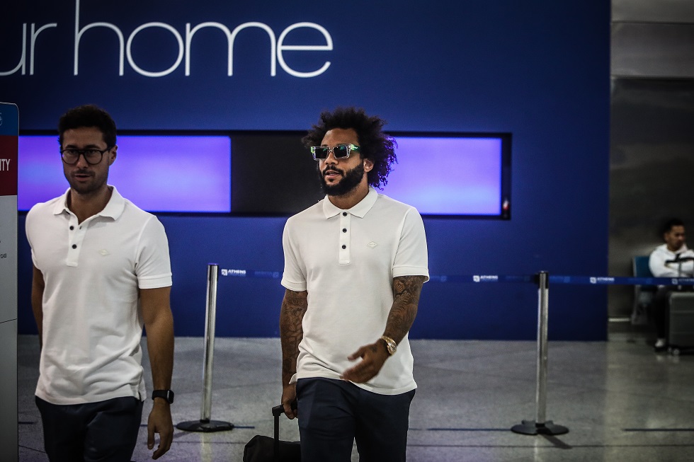 Ο Μαρσέλο και η «ερυθρόλευκη» selfie από το αεροπλάνο