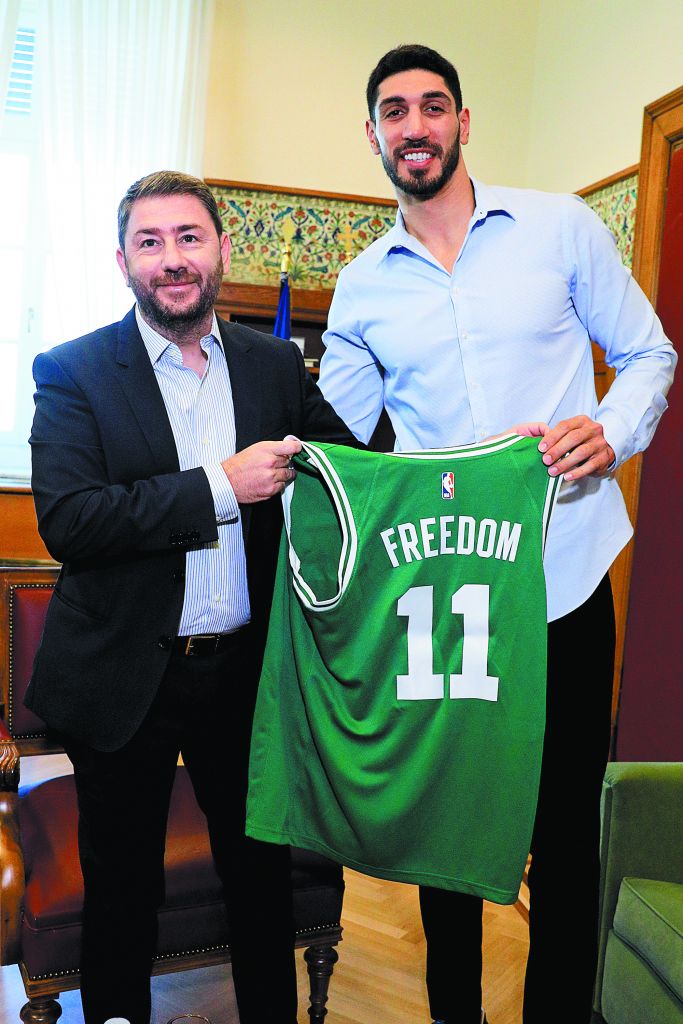 Τους ένωσαν ο Ερντογάν και μία πράσινη φανέλα