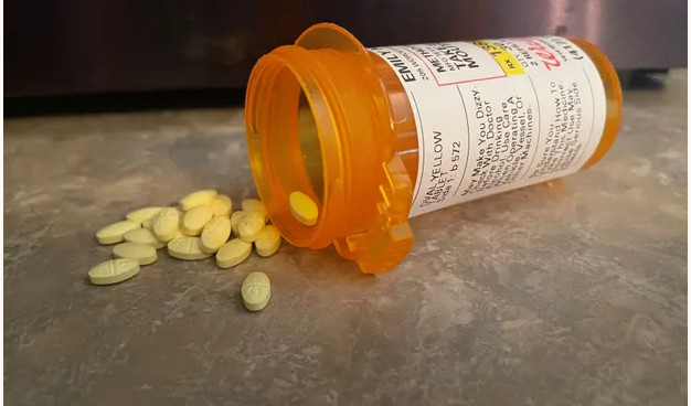 ΗΠΑ: Σοκ στις πολιτείες που απαγορεύονται οι αμβλώσεις και οι γυναίκες δεν μπορούν να λάβουν φάρμακα