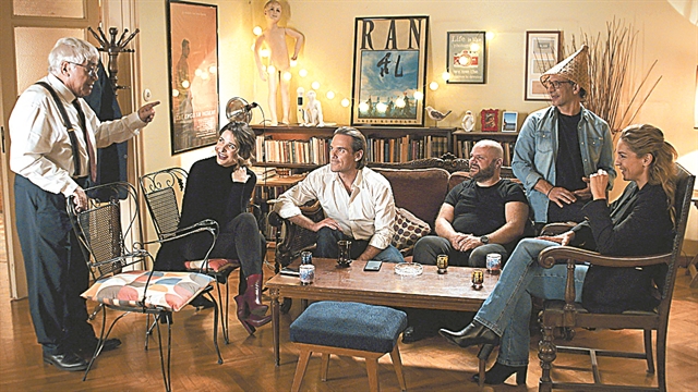 Οι κομπίνες των «Αόρατων» στην Ελλάδα της κρίσης