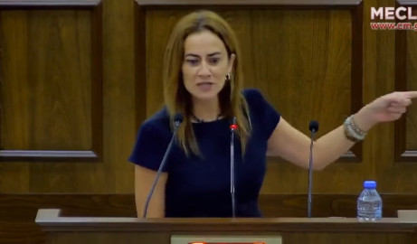 Τουρκοκύπρια βουλευτής κατά Ερντογάν: «Εχει παλάτια, αλλά δεν έχει κοινωνικό κράτος»