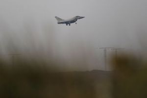 Ρωσικός πύραυλος κατά βρετανικού κατασκοπευτικού στη Μαύρη Θάλασσα