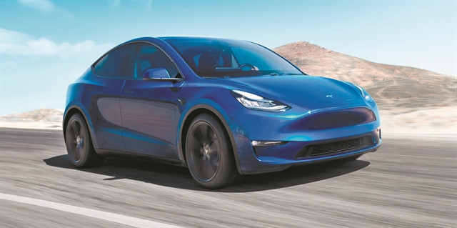 H TESLA προσπέρασε σε πωλήσεις τη VW