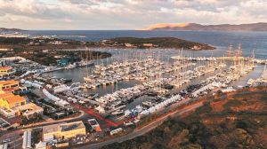 Γαλάζια, χρυσά χρώματα και δυνατές μουσικές…