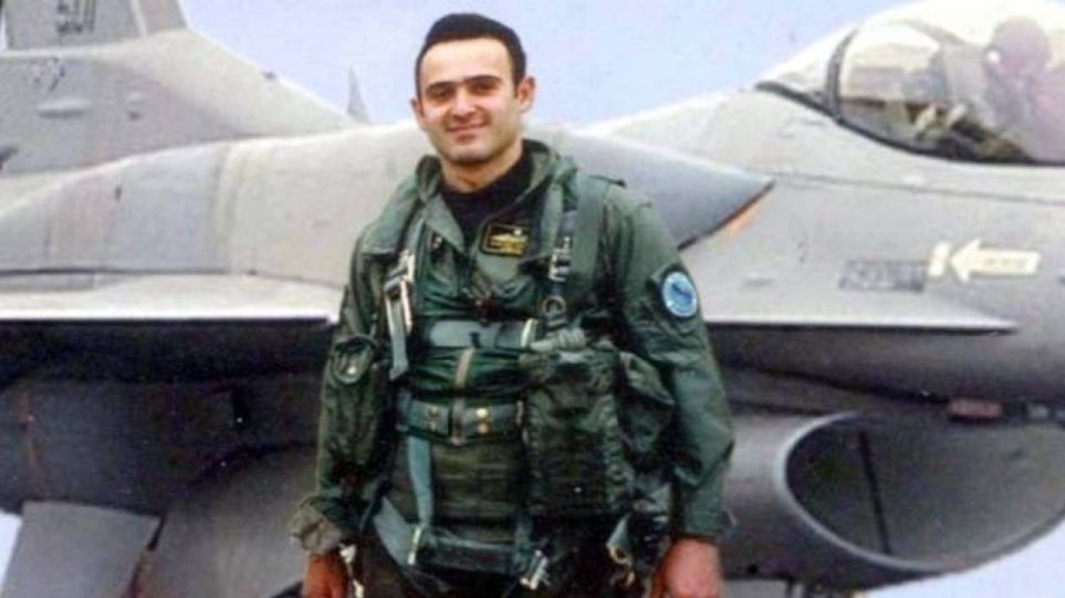 Η στιγμή που το τουρκικό μαχητικό χτυπάει το ελληνικό F-16 του σμηναγού Ηλιάκη
