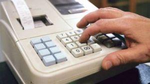 Χτυπάει «καμπάνα» προστίμων και λουκέτων για 171.000 επιχειρήσεις