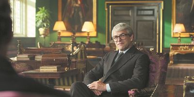 Το «The Crown» και ο πόλεμος με τον Τζον Μέιτζορ