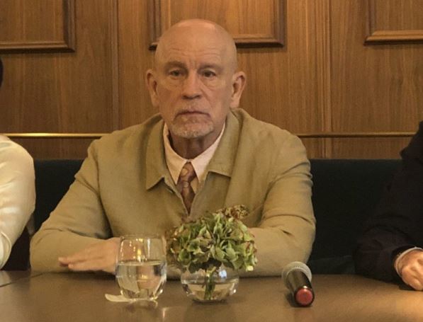 Τζον Μάλκοβιτς: Υπέρ της επιστροφής των γλυπτών του Παρθενώνα