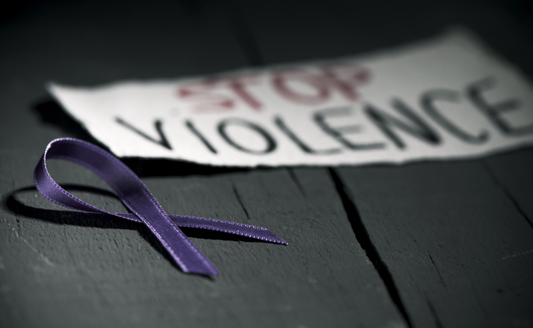 Ενδοοικογενειακή βία: 310 αιτήματα για φιλοξενία γυναικών και παιδιών σε ξενώνα που λειτουργεί στη Λάρισα | tanea.gr