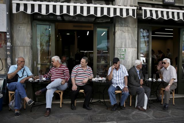 Κέρασε όλο το χωριό, τους κάλεσε στην κηδεία του και αυτοκτόνησε