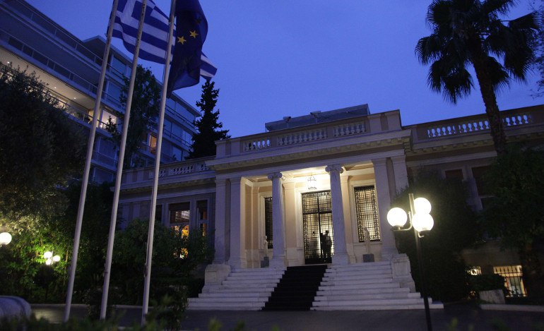 Οι τρεις σκόπελοι για την κυβέρνηση στον δρόμο προς τις εκλογές