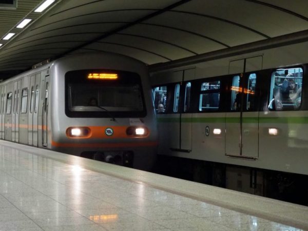Εκκενώθηκε ο σταθμός του Μετρό στην Πανόρμου μετά από απειλή για βόμβα