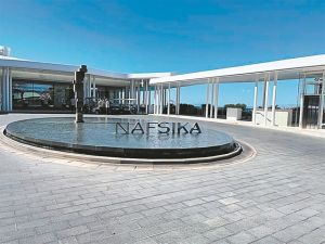 Οταν ανοίγουν οι πύλες του Four Seasons