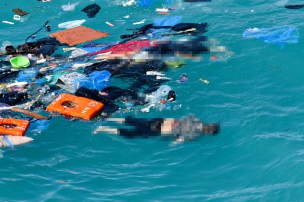 Κύθηρα: Σοκαριστικές εικόνες με πτώματα να επιπλέουν στη θάλασσα