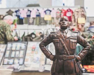 Από τον Μουσολίνι στη Μελόνι και… πρώτα η Ιταλία