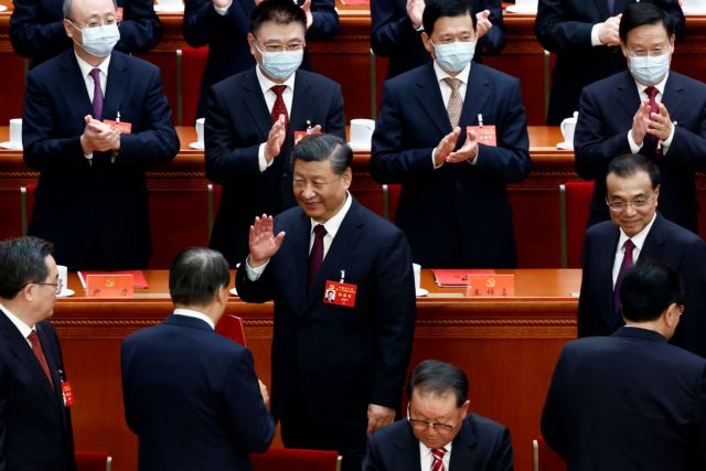 Ενισχυμένος ο Σι Τζινπίγνκ – Εκτός της νέας Κεντρικής Επιτροπής κορυφαία στελέχη του ΚΚΚ