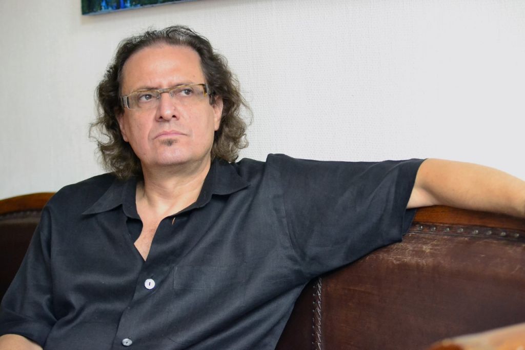 Ο Κώστας Παπακωστόπουλος παρουσιάζει την «Ιφιγένεια στη χώρα του Πένθους»