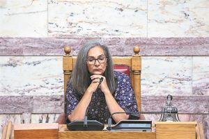 Πρώτη αποβολή Πολάκη με εντολή της Σακοράφα