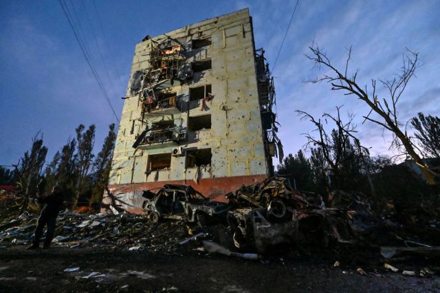 Ουκρανία: Δεκάδες νεκροί και τραυματίες σε βομβαρδισμό στην Ζαπορίζια