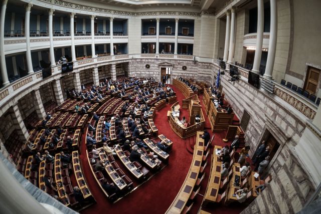 Πυρά κατά της κυβέρνησης για το προσχέδιο του προϋπολογισμού | tanea.gr