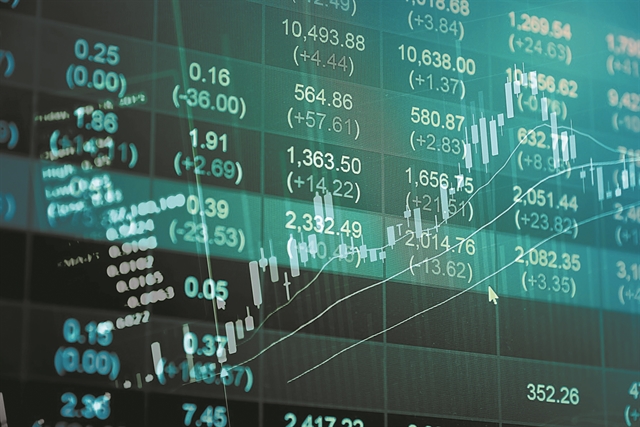 Με το βλέμμα στα επιτόκια, τον πληθωρισμό και την ανάπτυξη