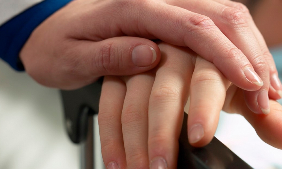 Νοσοκόμα αποκαλύπτει τι βλέπουν οι άνθρωποι πριν πεθάνουν