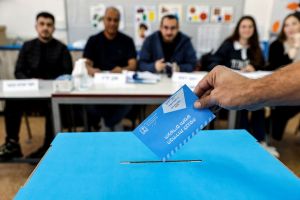 Νίκη Νετανιάχου δείχνουν τα exit polls