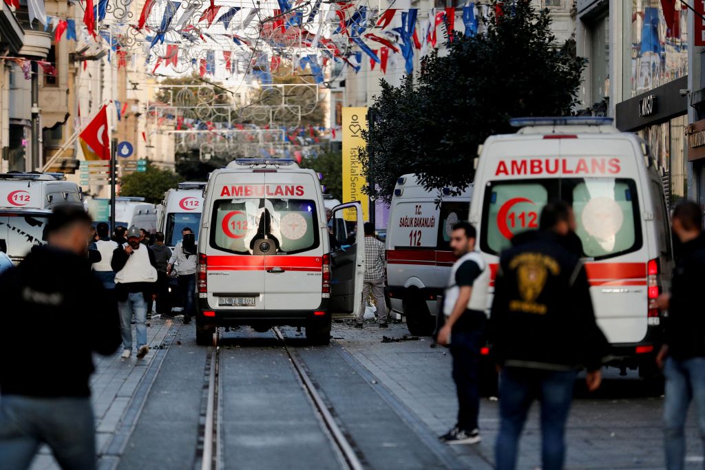 Στην Αθήνα μεταφέρεται η Ελληνίδα τραυματίας από την αιματηρή επίθεση στην Κωνσταντινούπολη