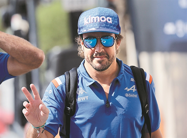 Πήρε την πρωτιά και στον μισθό