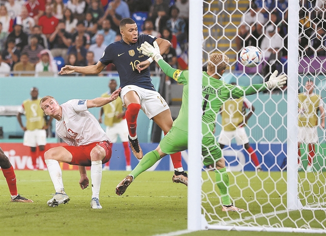 Ο χαλίφης Εμπαπέ στα χνάρια του Πελέ