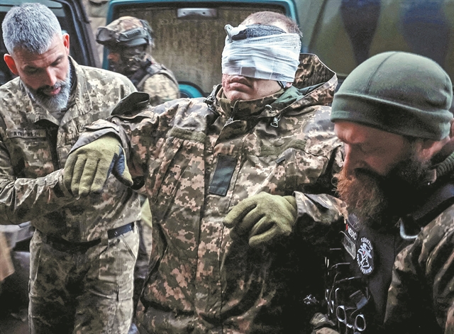 Ειδικό δικαστήριο για εγκλήματα πολέμου από τη Ρωσία προτείνει η Κομισιόν