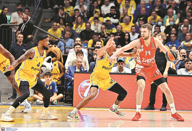 Στο τέλος δεν… έπαιξε άμυνα