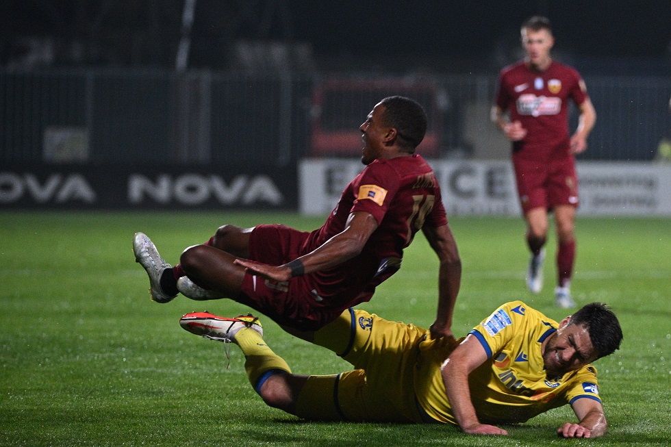 Σοκ στην ΑΕΚ με Ελίασον