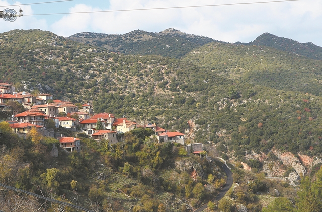 Τέλος οι ουρές έξω από τα κτηματολογικά γραφεία