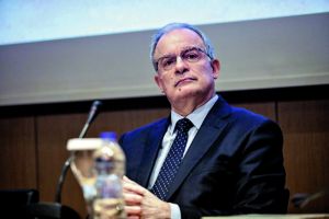 «Χαλινάρι» στην Ολομέλεια