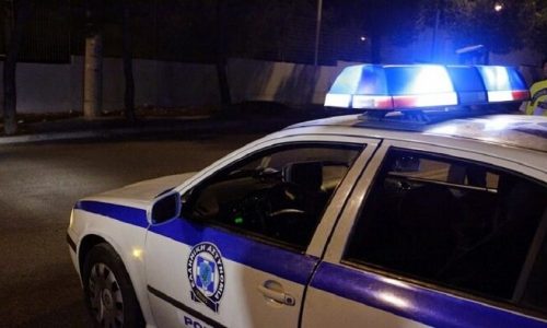 Σκότωσε τον αδελφό του στην αυλή του σπιτιού τους