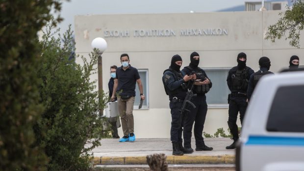 Στον εισαγγελέα το «δεξί χέρι» του αρχηγού της συμμορίας της Πολυτεχνειούπολης