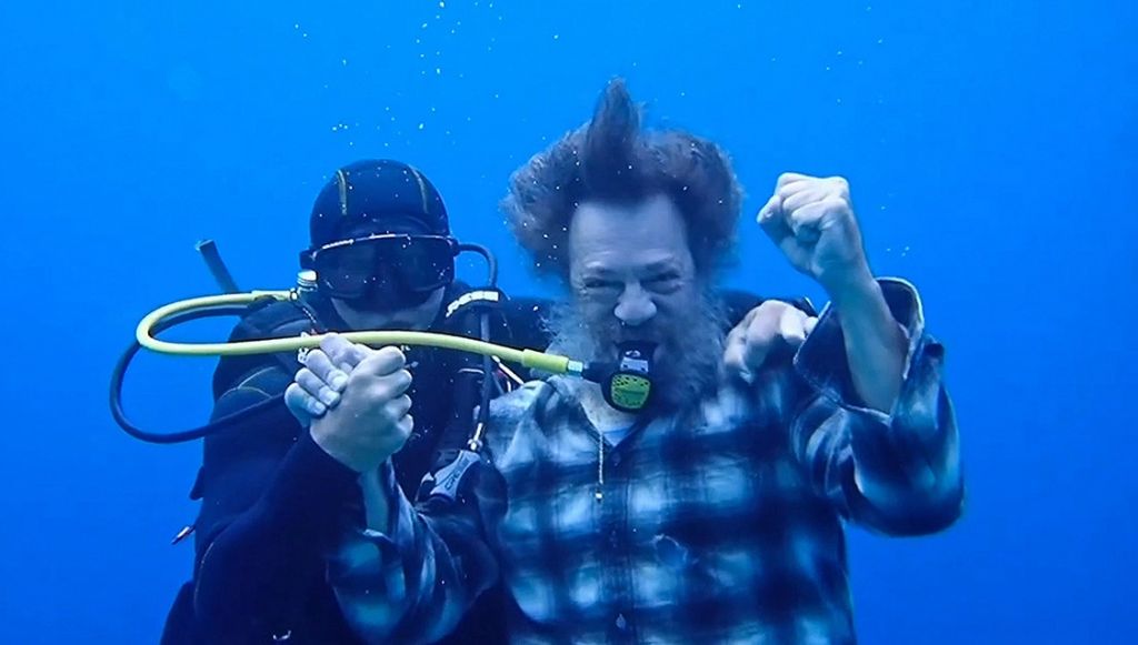 Maestro: Ηθοποιός έμεινε κάτω από το νερό για 40 λεπτά
