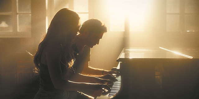 Παρασκήνια από τα γυρίσματα του «Maestro»