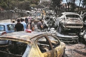 Δριμύ «κατηγορώ» από τους συγγενείς θυμάτων στο Μάτι