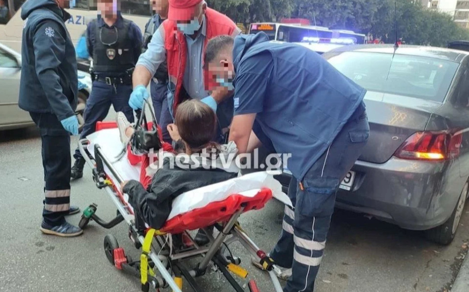 Θεσσαλονίκη: Kαυγάδισε με τον πατέρα της και κρεμάστηκε από το παράθυρο του ΙΧ