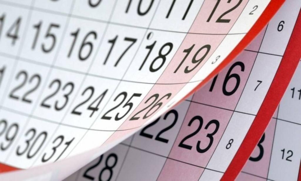 Αργίες 2023: Πότε «πέφτουν» τα τριήμερα του νέου έτους