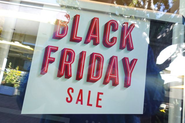 Black Friday: Πωλήσεις ρεκόρ στο διαδίκτυο