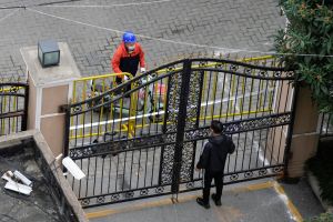 Κίνα: «Τα μέτρα είναι αυστηρά σε βαθμό κακουργήματος»