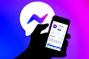 Έπεσε το Messenger του Facebook