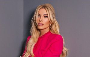 Κατερίνα Καινούργιου: «Δεν τα φτιάχνω με παντρεμένους ή υπερήλικες»