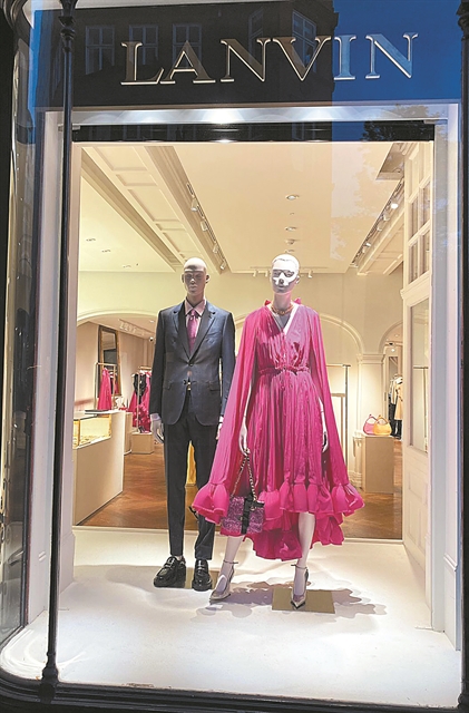 Μαγικές αντανακλάσεις από το Λονδίνο μέχρι την Αθήνα…