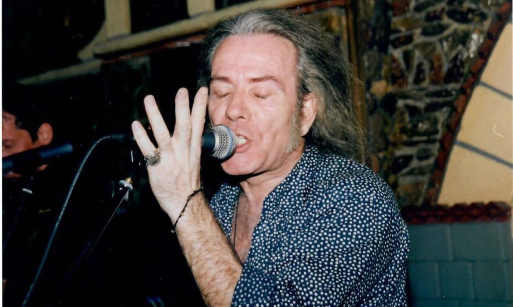 Πέθανε μια από τις τελευταίες αυθεντικές μορφές του ελληνικού ροκ