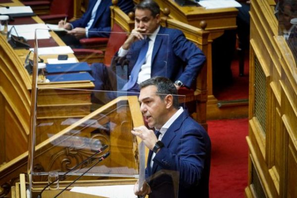 «Θα βρείτε επιτέλους το θάρρος;» – Πέμπτη ερώτηση Τσίπρα προς Μητσοτάκη για τις υποκλοπές
